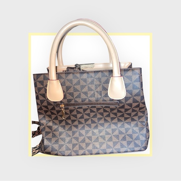 Geometric Patterned Handbag and Pouch Set - Picture 3 of 3